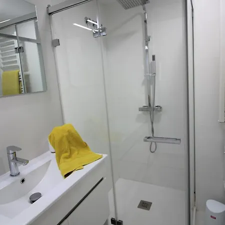 Global Immo 1037 Meda Chica Bx Appartement *